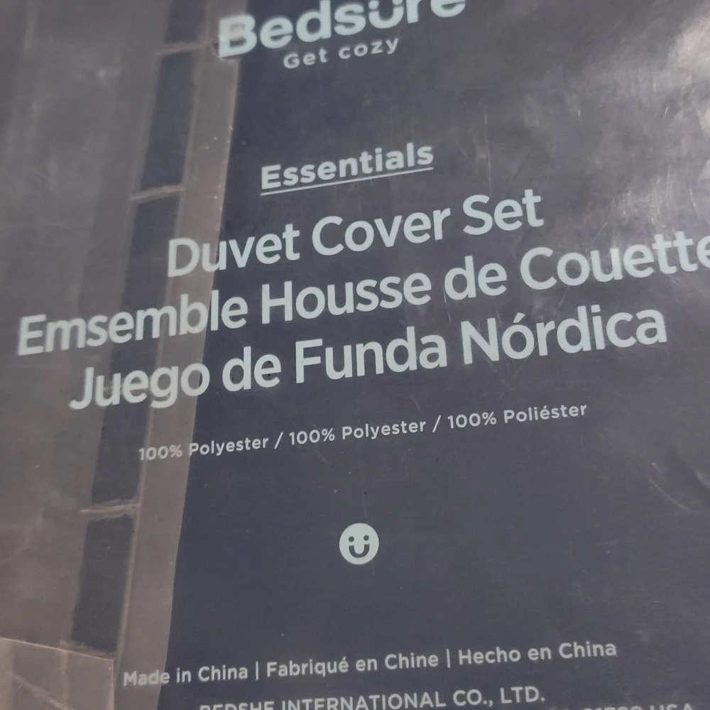 NWT! Bedsure Essentials Cream Duvet Cover Set